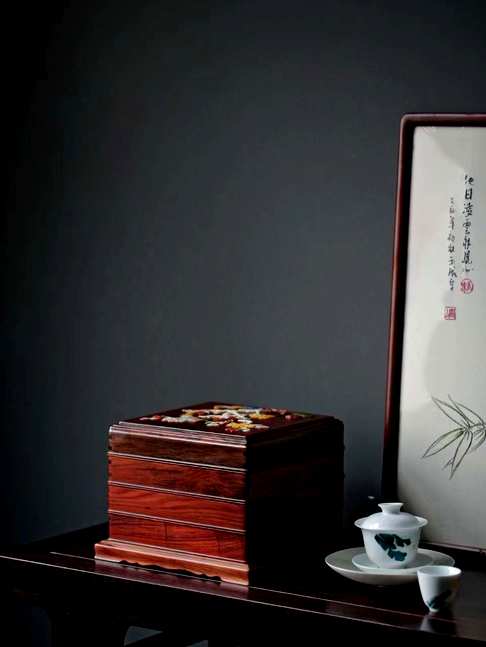【花鸟图】普洱茶盒