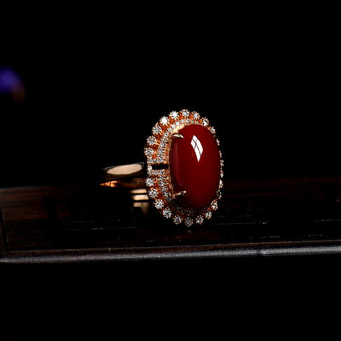 金镶钻阿卡牛血红珊瑚戒指--红珊瑚-阿卡-A100217A19017