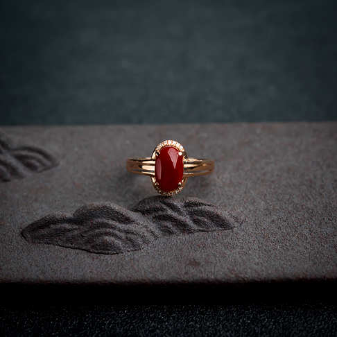 金镶钻阿卡深红珊瑚戒指--红珊瑚-阿卡-B100217E22014