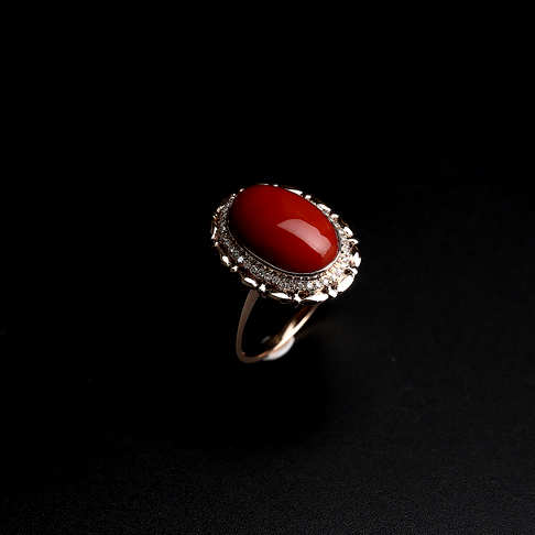 金镶钻阿卡红珊瑚戒指--红珊瑚-阿卡-B102516K28019