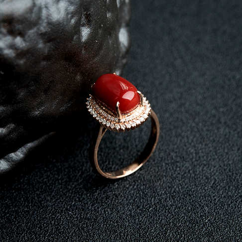 金镶钻阿卡深红珊瑚戒指--红珊瑚-阿卡-B106817C06011