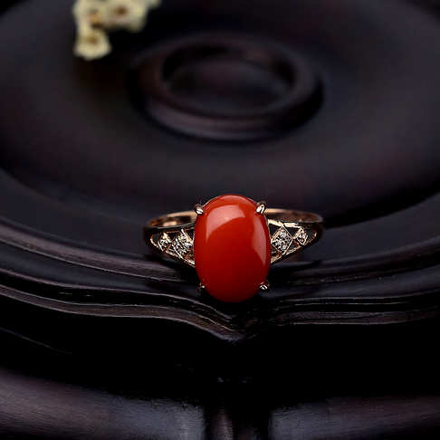 金镶钻阿卡朱红珊瑚戒指--红珊瑚-阿卡-B107217G04007