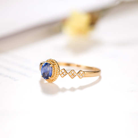 蓝色蓝宝石戒指--蓝宝石-B250219L25003