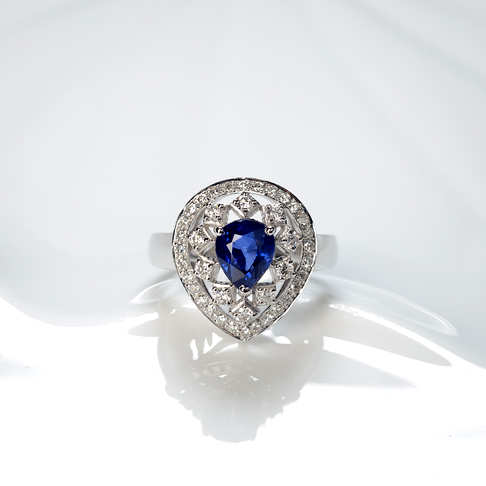 蓝色蓝宝石戒指--蓝宝石-B253819F25003