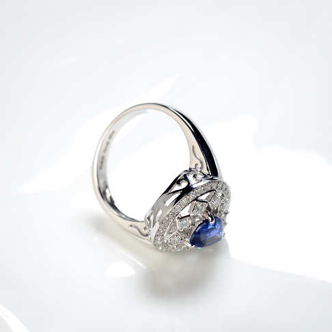 蓝色蓝宝石戒指--蓝宝石-B253819F25003