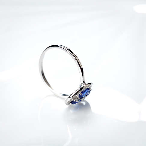 蓝色蓝宝石戒指--蓝宝石-F25V919I02001