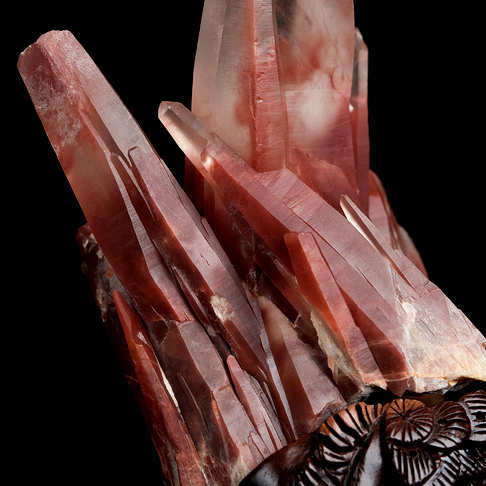 红水晶原石摆件--水晶-B04E517G10003