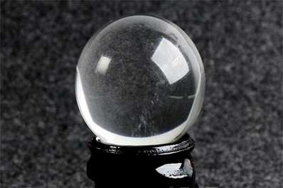白水晶球意味着白水晶球的功效 功效-白水晶