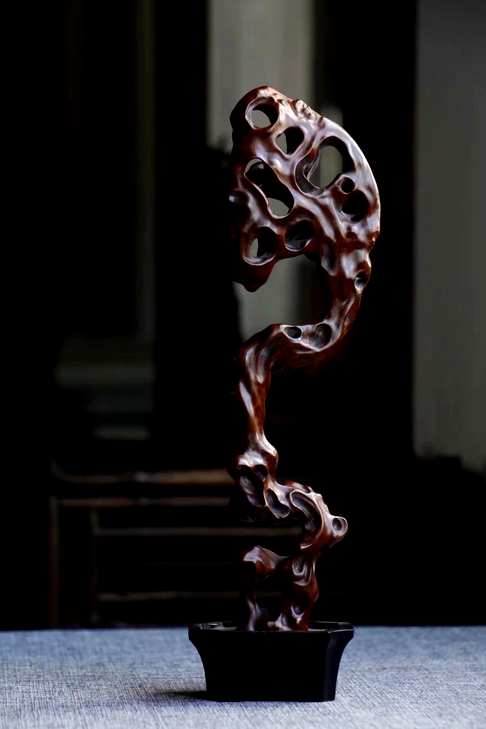 黃楊木雕太湖石·有型有色9×7×31cm